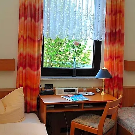 מלון Waldschloss 3*