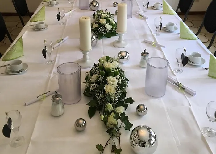 فندق Waldschloss 3*